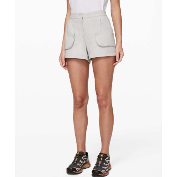 NWT LULULEMON This Instant Short 3.5" in Silverstone Size 8 hiking outdoors - Picture 1 of 6